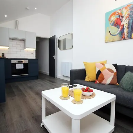 Boutique One Bedroom Apartment Cardiff Exterior photo