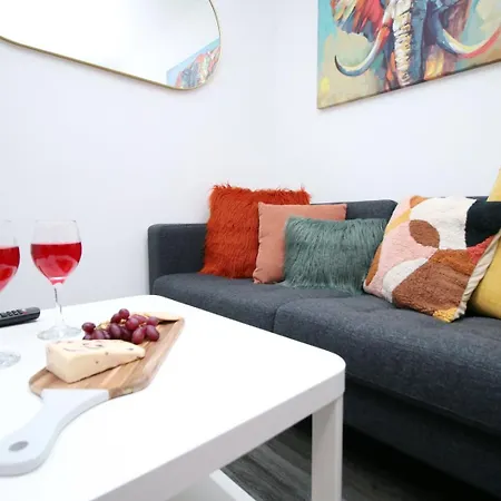 Boutique One Bedroom Apartment Cardiff Exterior photo