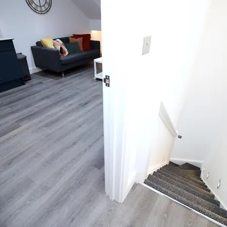 Boutique One Bedroom Apartment Cardiff Exterior photo
