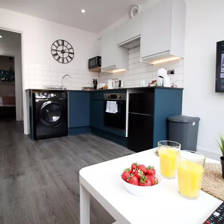 Boutique One Bedroom Apartment Cardiff Exterior photo
